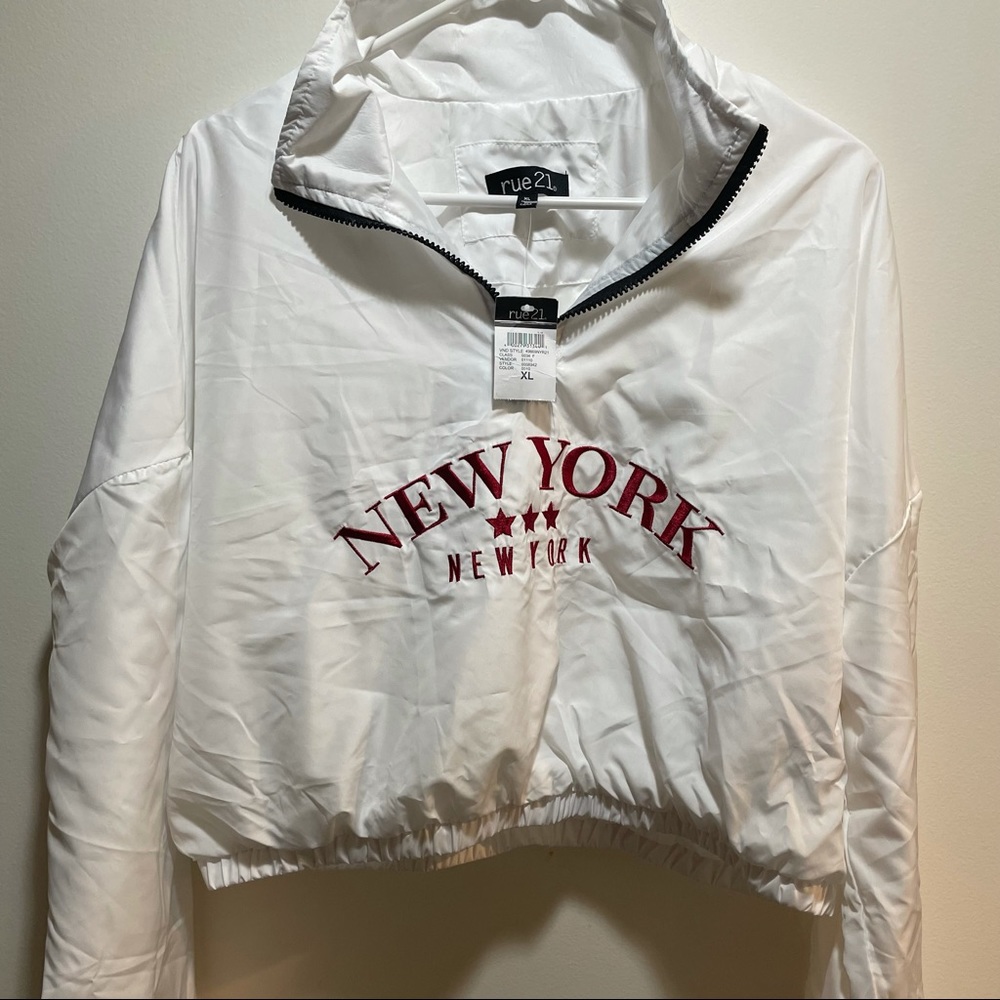 NWT! New York cropped windbreaker